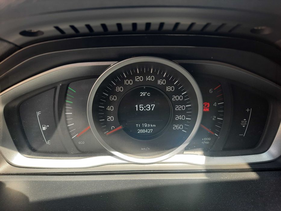 Volvo V60 D2  11/2014