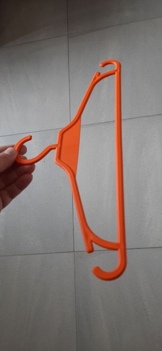 Wieszaki dziecięce 25 sztuk 31,5 cm pomarańczowe