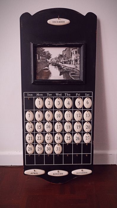 Calendário Retro Madeira