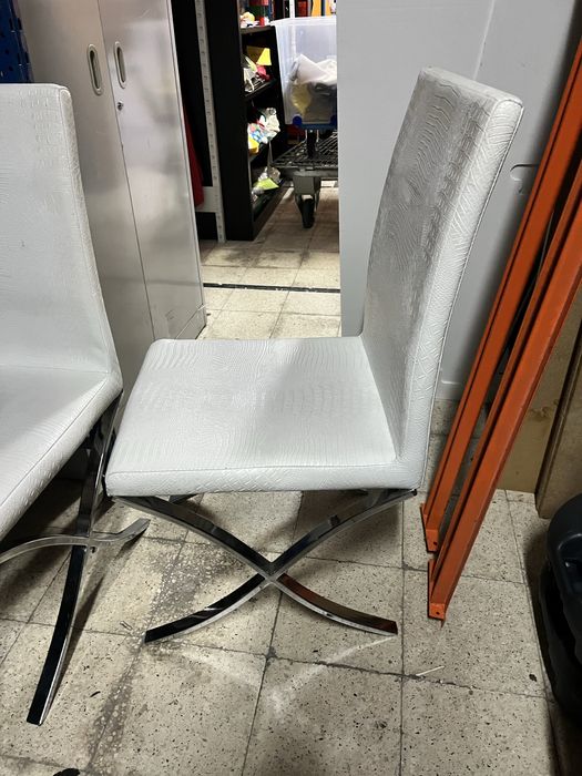 2 Cadeiras de escritorio ou sala de jantar