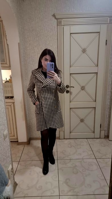 Продам пальто Chanel