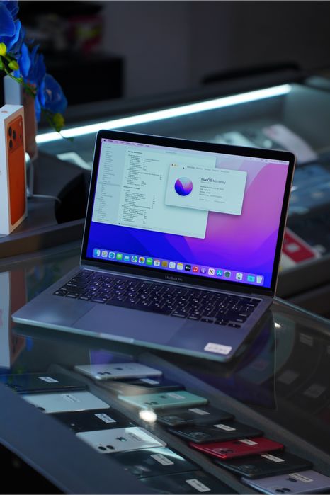 MacBook Pro 13” M1 (16GB / 256GB)