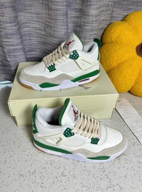 Jordan 4 SB Sosnowa zieleń 44