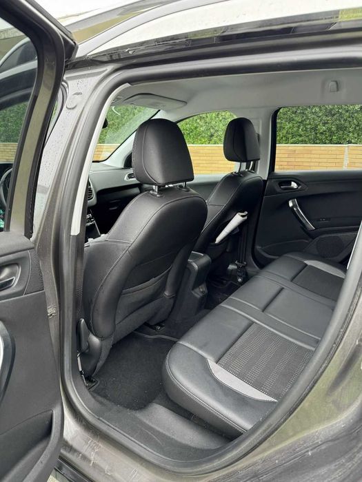 Peugeot 2008 1.6 e-HDi Active Automático