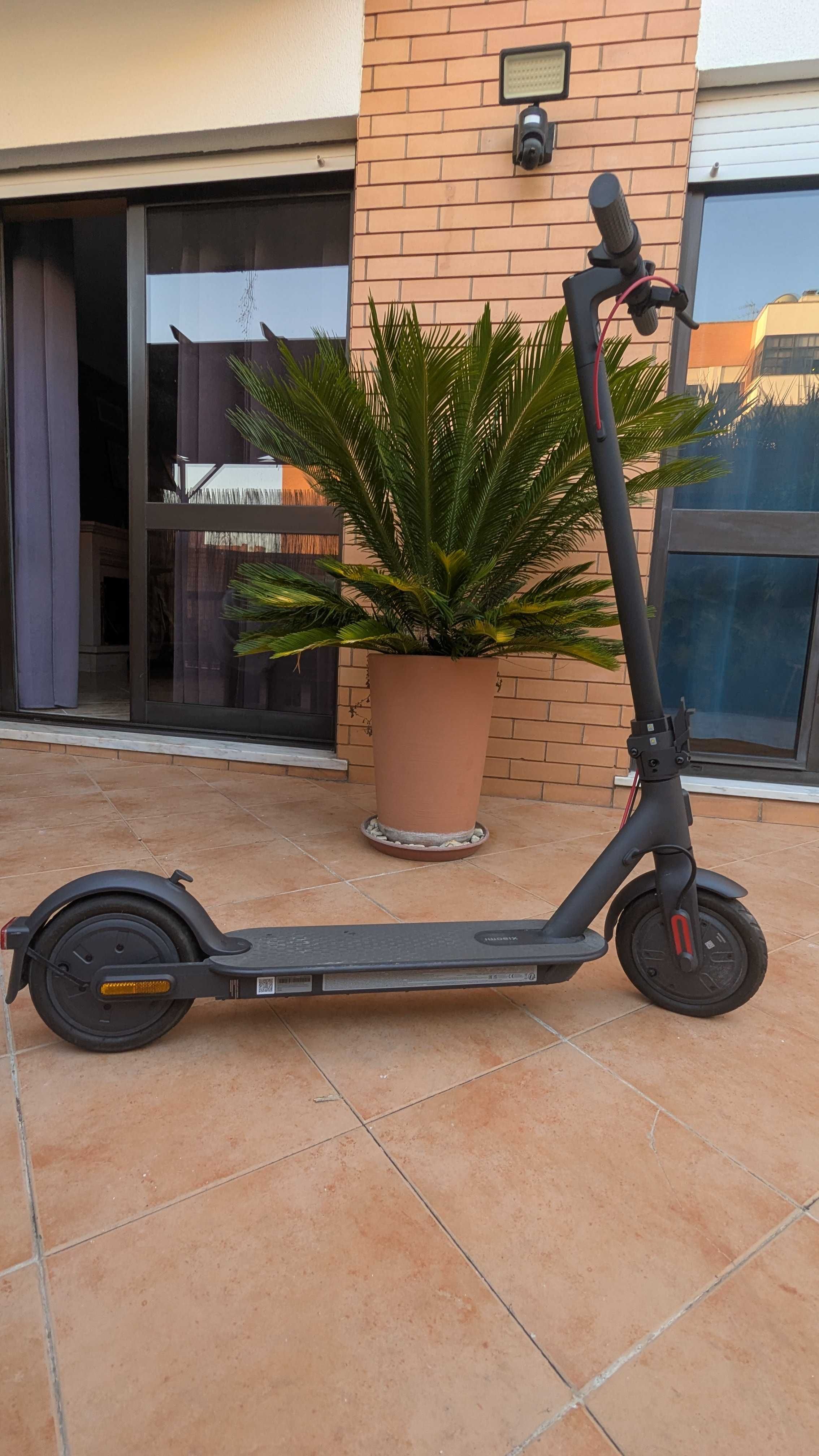 Xiaomi Electric Scooter/Trotinete 3 Lite – À Venda