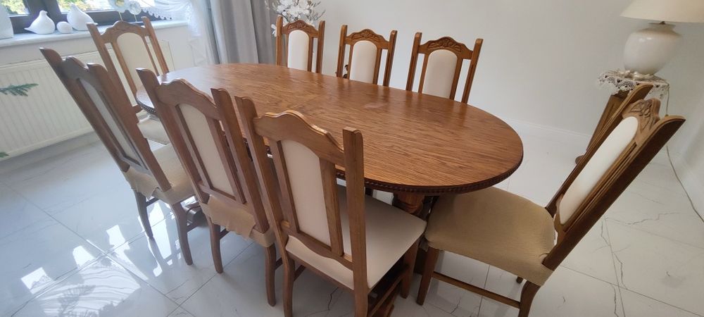 Stół dębowy i 8 krzeseł