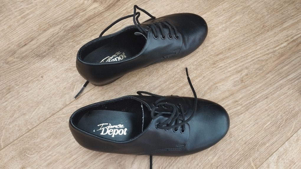 Czarne buty do stepowania dla dziecka Depot