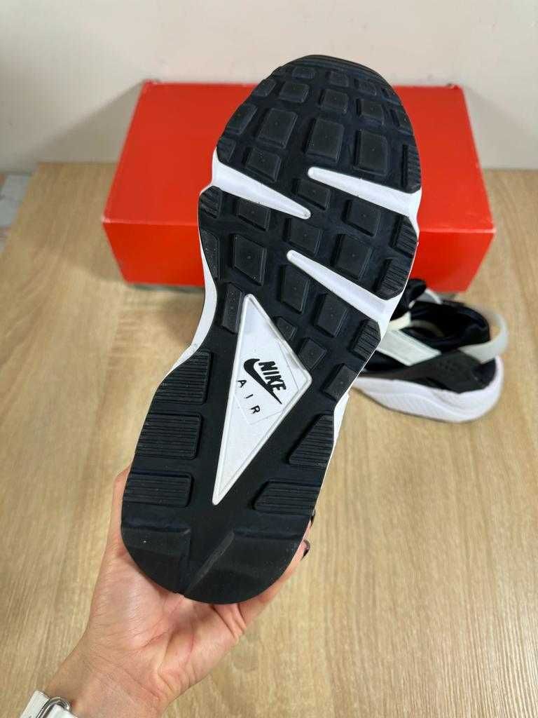 Nike air huarache 40 41 białe czarne sneakersy buty sportowe 42,5