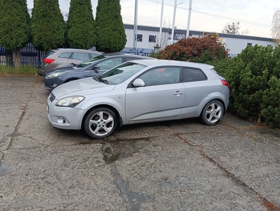 kia proCeed 2009, 179 tys , benzyna 1,6