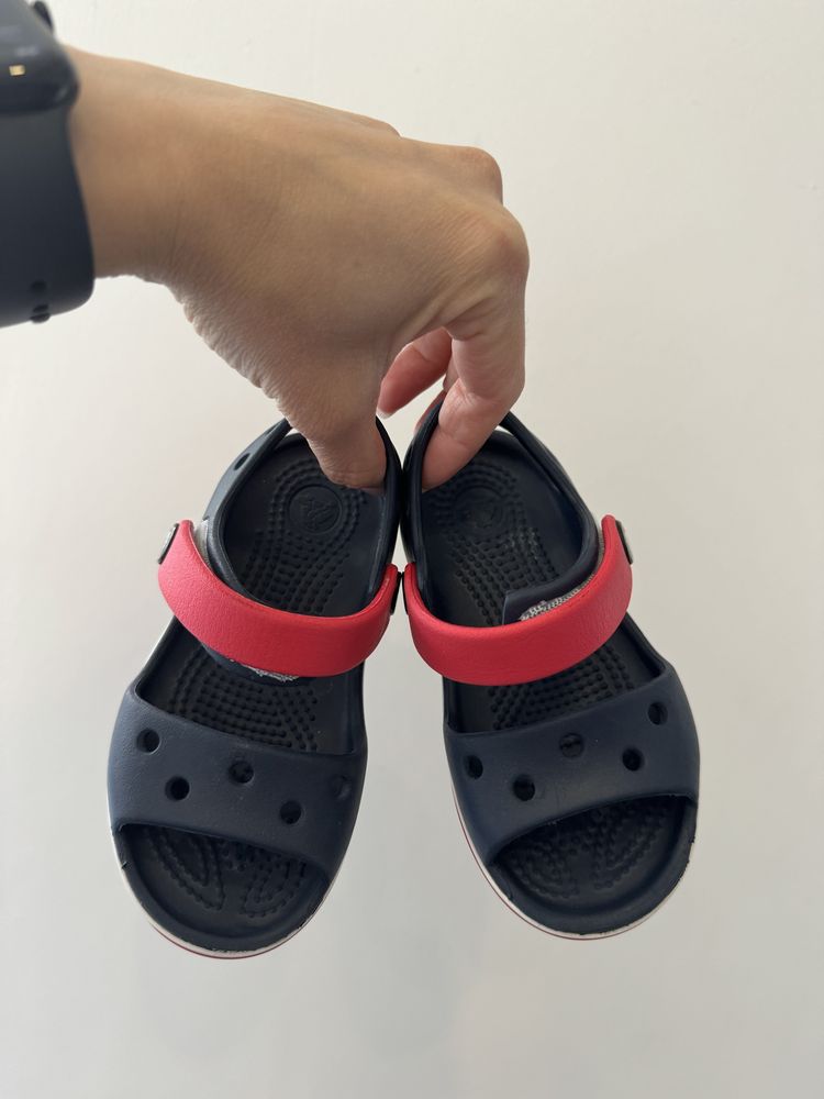 Сандалі crocs с7