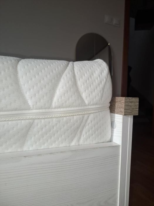 Łóżko jednoosobowe