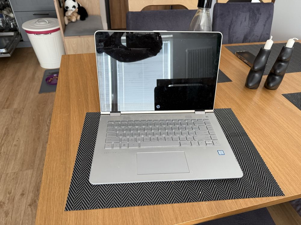 Laptop HP X360 Convertible 14-ba0xx i5-7200U CPU 8 GB Ram, 256GB dysk
