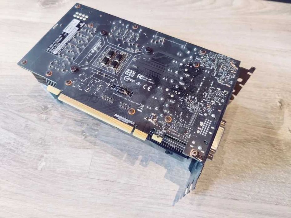 Продається відеокарта NVIDIA GeForce RTX 2060 (6GB, GDDR6)