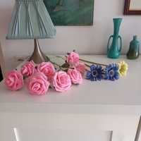 Piękne sztuczne kwiaty nowe 11szt różowe róże niebieskie żółte gerbery