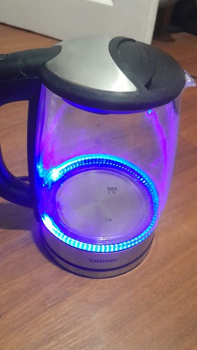 Електрочайник Zelmer .