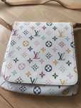 Louiss Vuitton multicolor biala