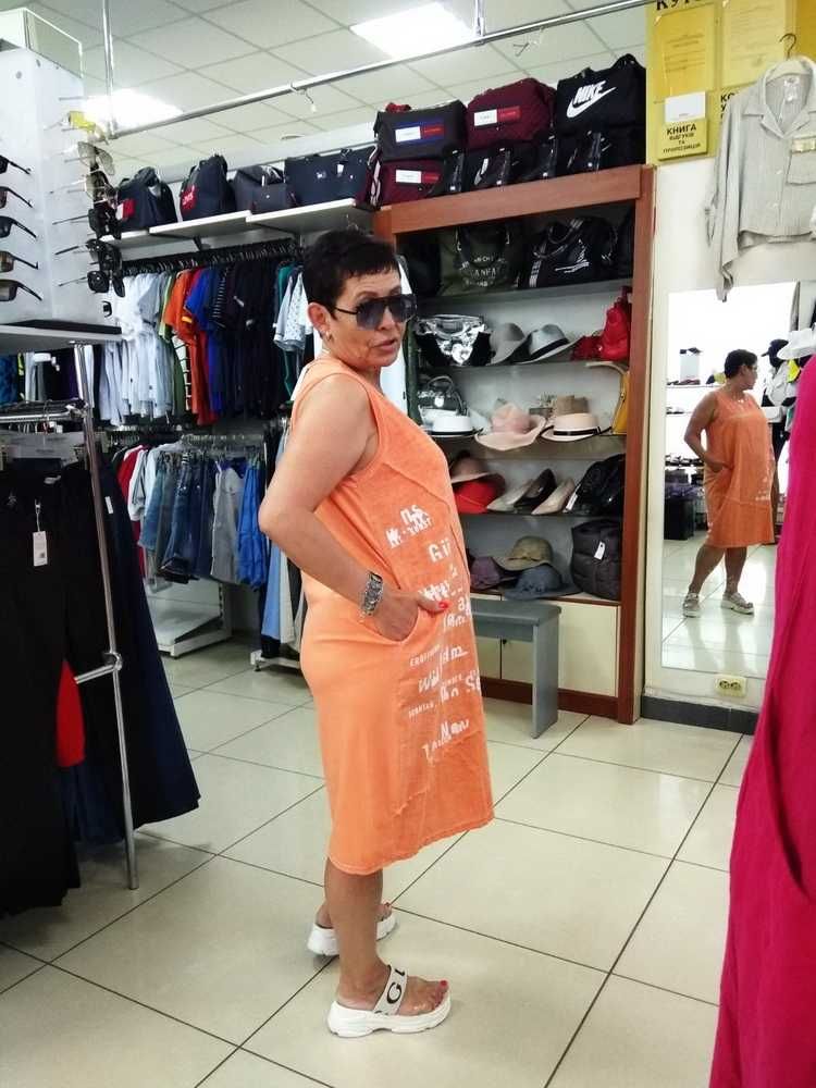 Продам льняное платье миди.