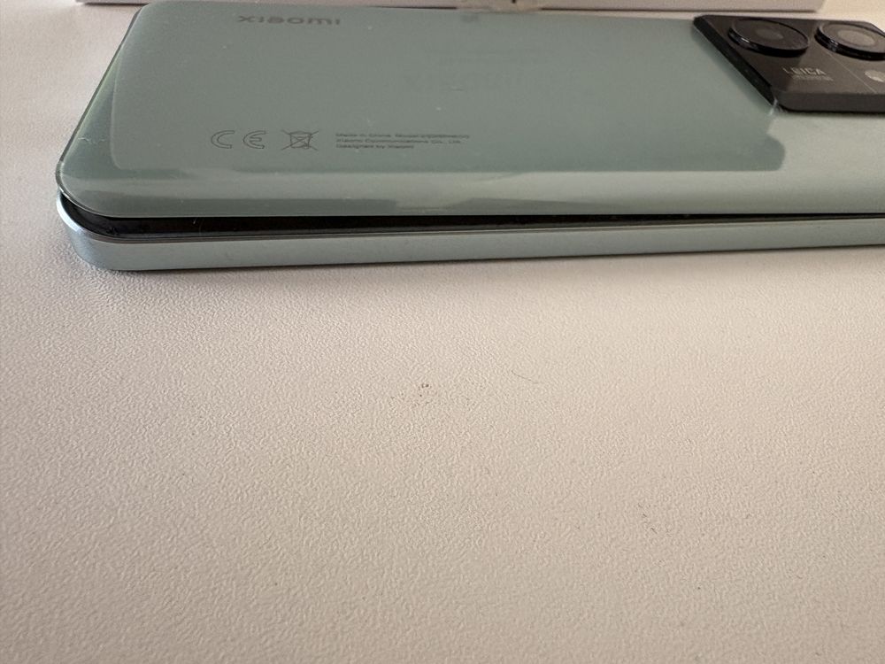Xiaomi 13T 256GB z etui i sluchawkami Oppo w zestawie