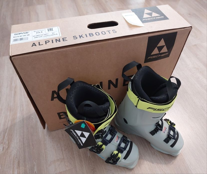 Nowe buty narciarskie damskie Fischer RC4 95 MV VACGW rozm.23,5 (37