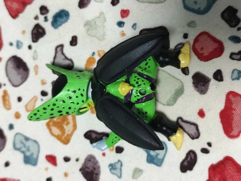 perfect cell
 figurka