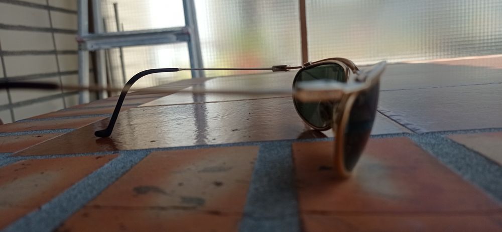 Oculos Ray-Ban como novos.