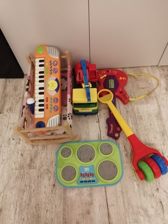Zestaw zabawek dla dziecka samochód gitara keyboard
