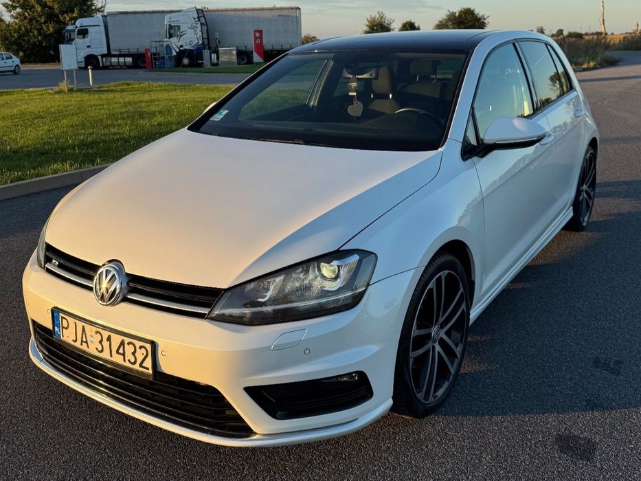 Volkswagen Golf VII 1.6 TDI R-Line