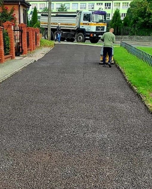 Kruszywo drogowe kruszony beton kamień na utwardzenie drogę dolomit