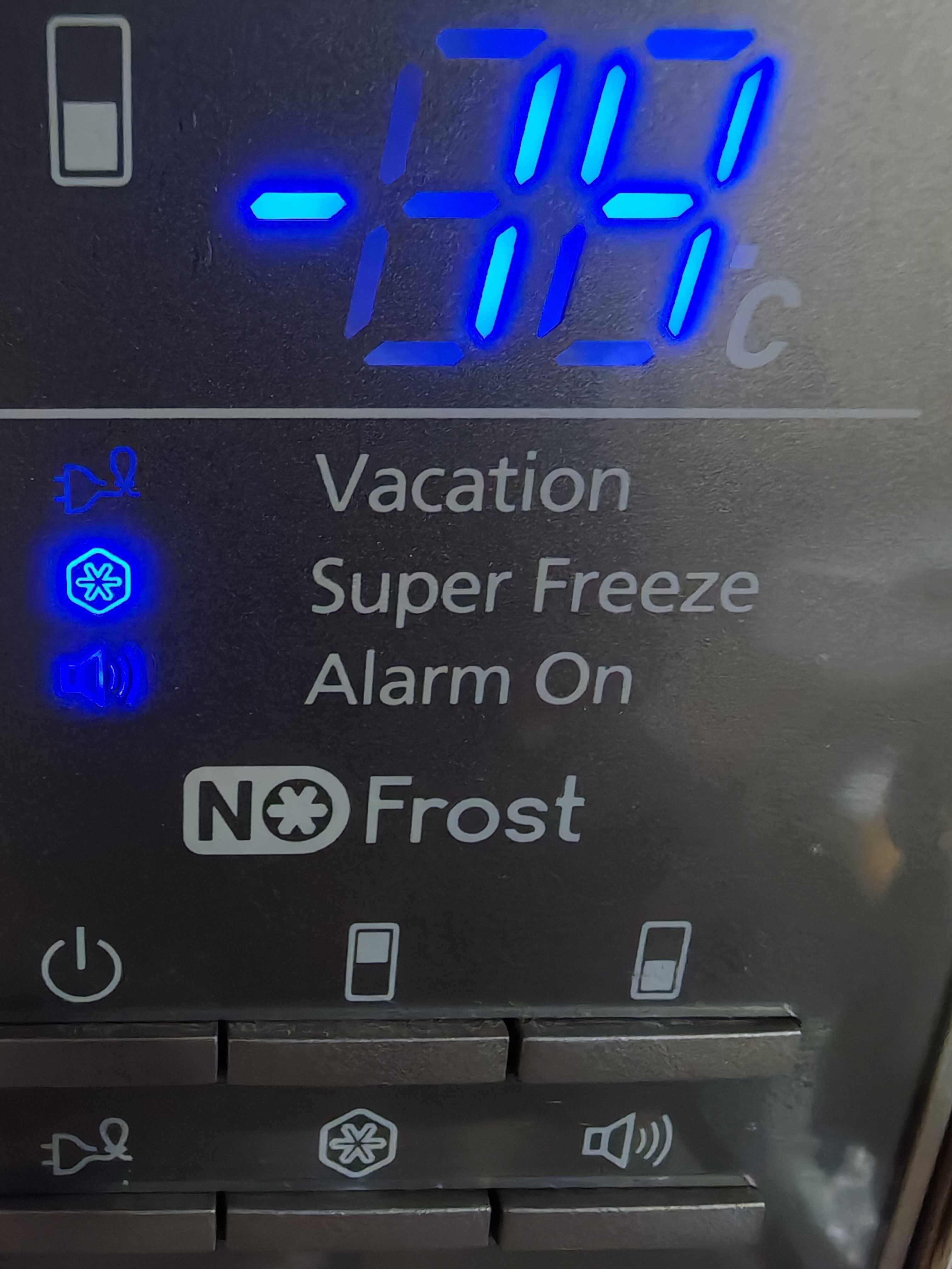 Lodówka Samsung inox z wyświetlaczem LED – No Frost. Super stan.