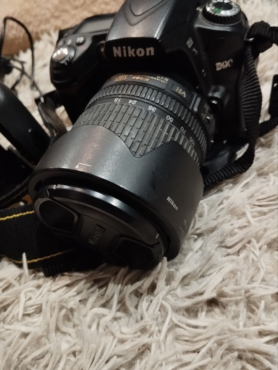 Продам Nikon D90