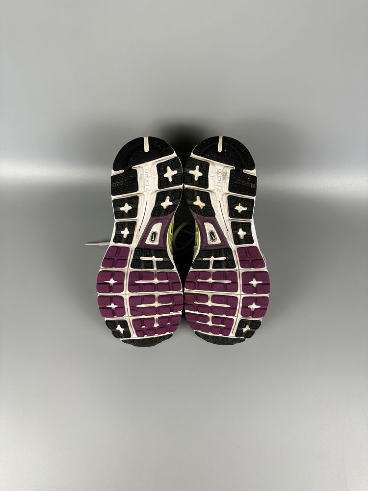Размер 38.5 24 см Женские беговые кроссовки Nike Air Zoom Vomero 9