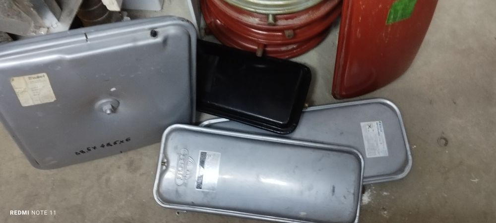 Бачки розширювальні vaillant viessmann ferroli ariston junkers demrad