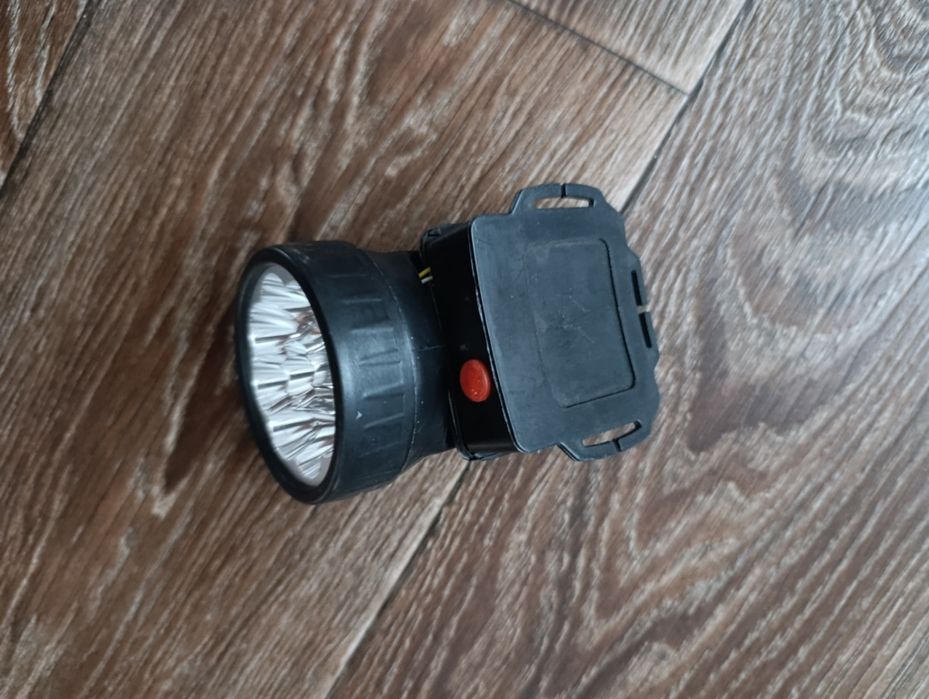 Ліхтар робочий. Яскравий