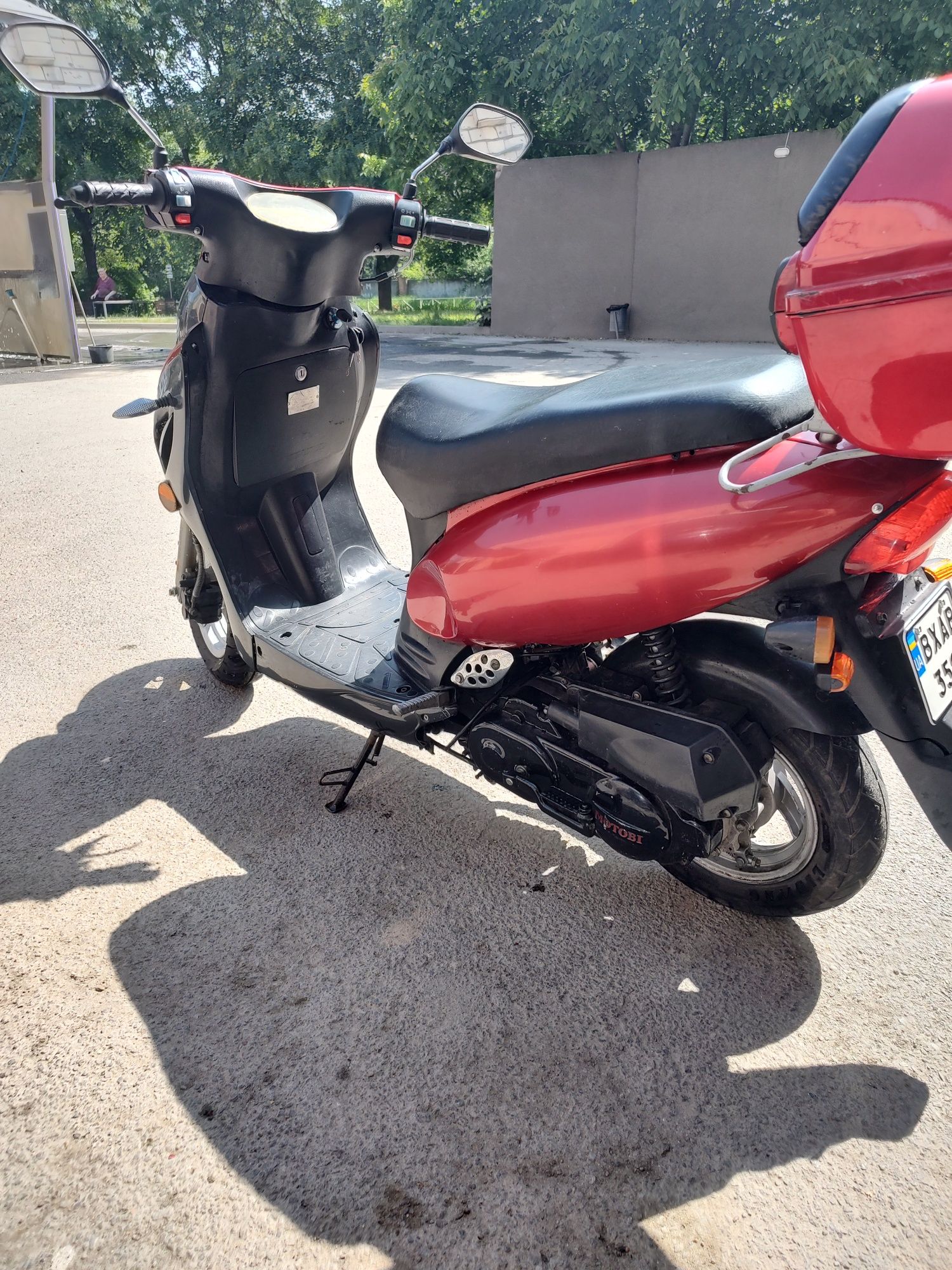 Продам скутер з документами