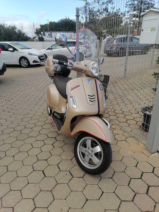 VESPA  USADA  GTS 300