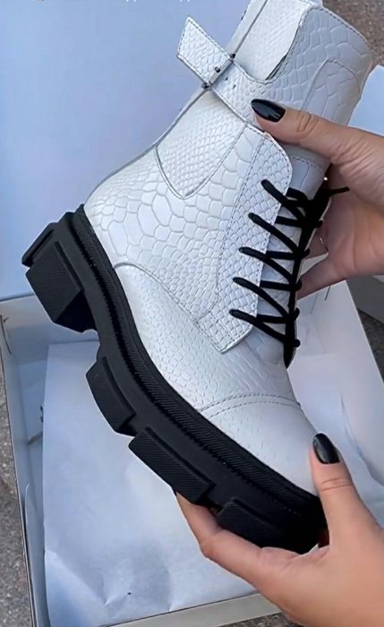 Жіночі ботинки, 38 розмір