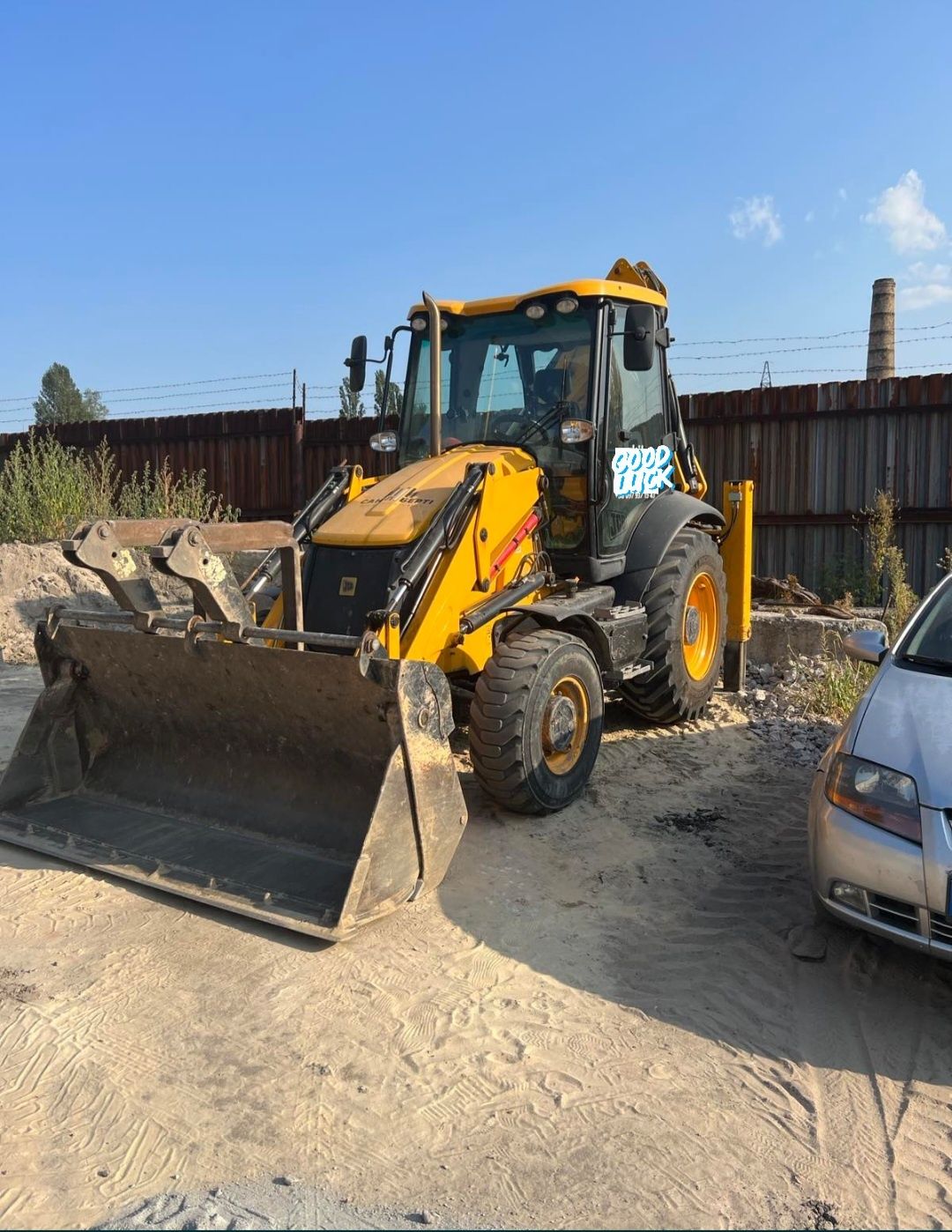 Послуги екскаватора Jcb. Навантажувач. вивіз сміття, доставка піску