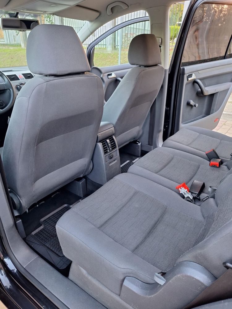 Vw Touran 1,6 MPI bixenon asystent parkowania