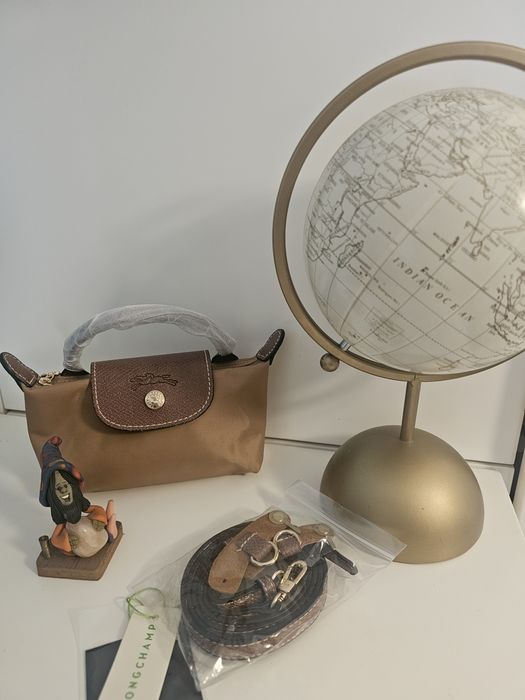 Mala longchamp camel