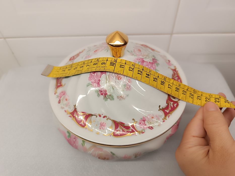 Terrina com Tampa. Porcelanas JS Portugal