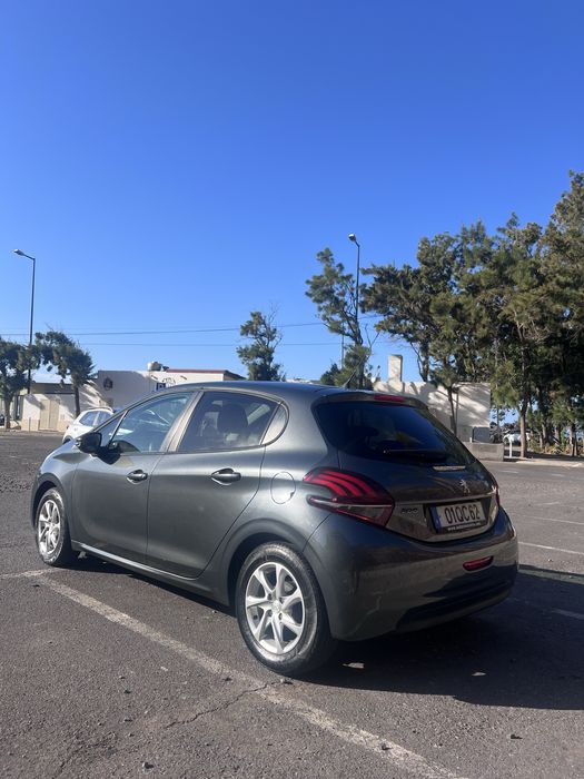 Peugeot 208 PureTech