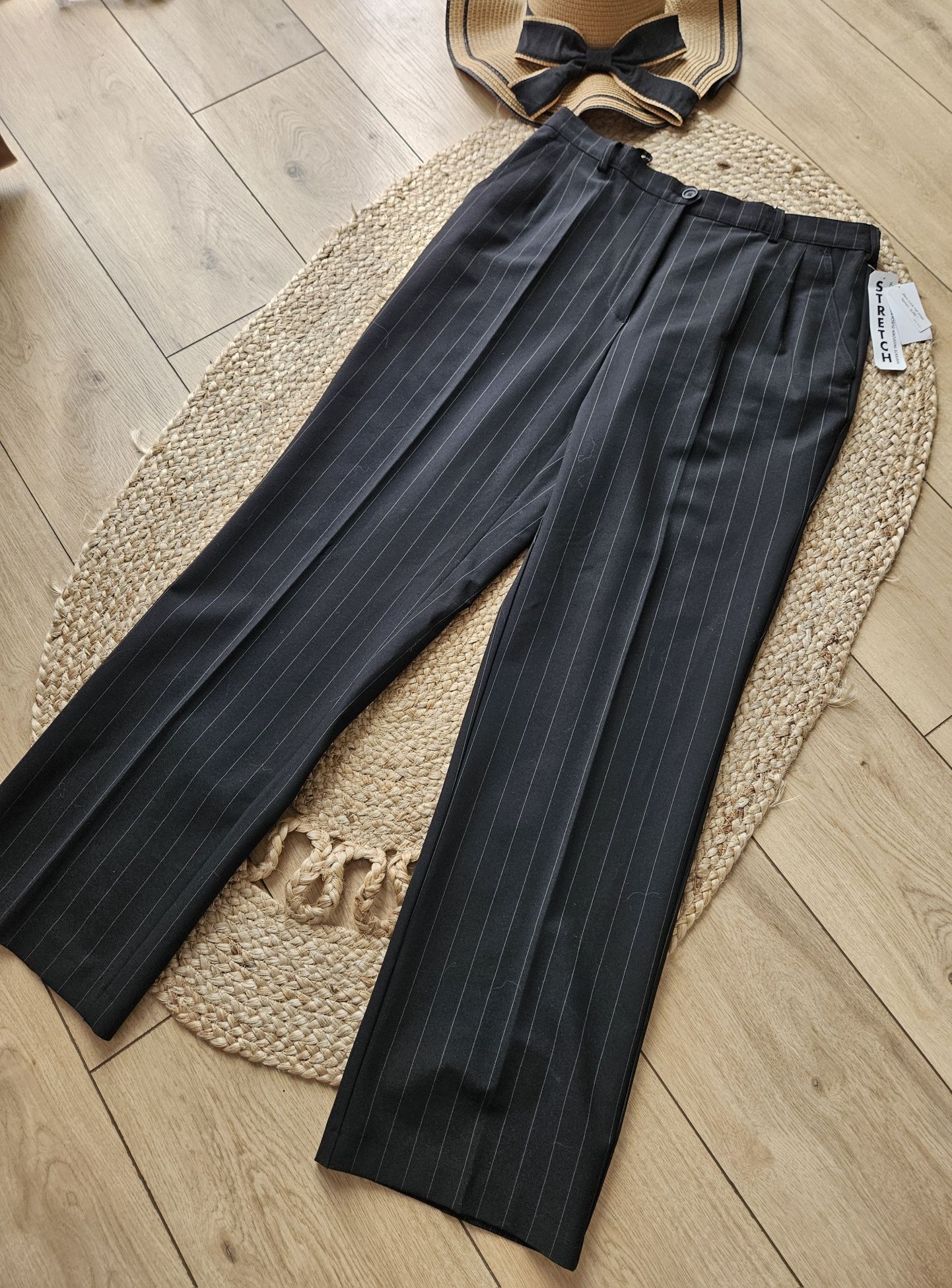 Nowe Spodnie damskie w kant  Szerokie w Paski XXL/XL - Eleganckie i Wy