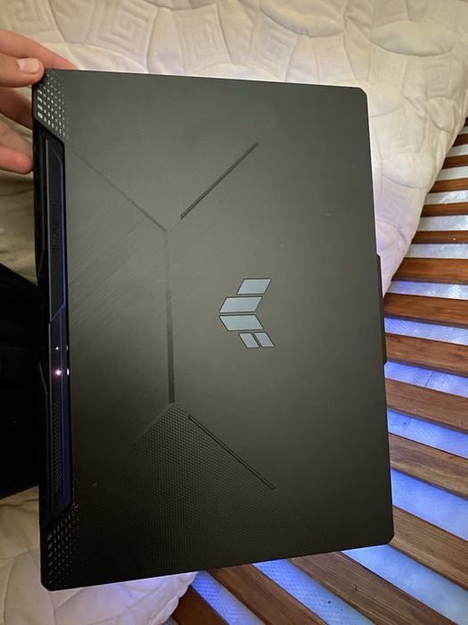 Asus Tuf Gaming A15+ подарунок