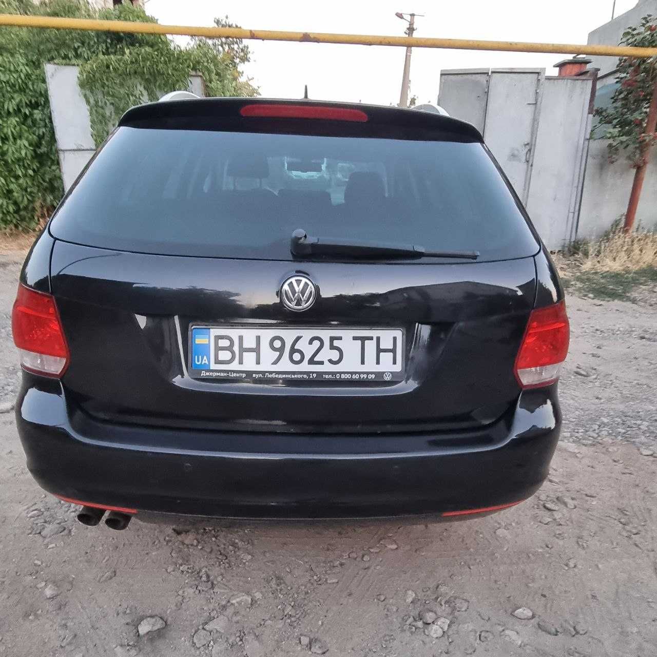 гольф6  2011 Г 1.6 бенз автомат  в отл сост