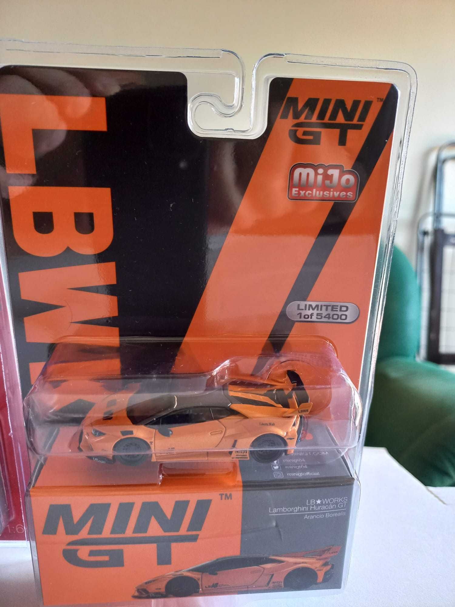 Mini GT 1:64 Miniaturas Colecionáveis - Varios Modelos