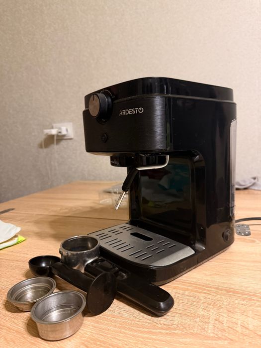 Кавоварка / кавомашина Ardesto