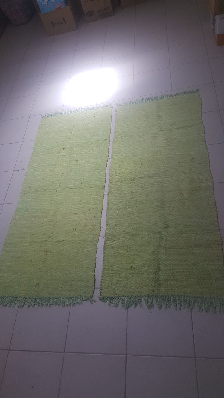 2 tapetes verdes 1.80 m x 70 cm