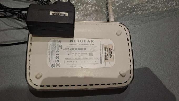Router Netgear  WGR614 Router WiFi