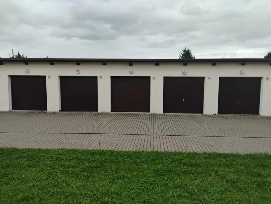 Garaż do wynajęcia oś Łokietka (oplaty w cenie)