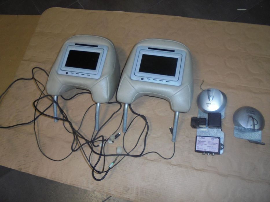 ZAGŁÓWKI MONITORY VOLVO XC90 -WYSYŁKA-